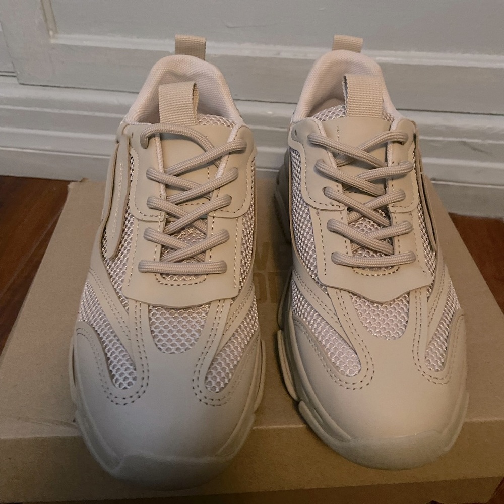 Steve Madden Sneakers
